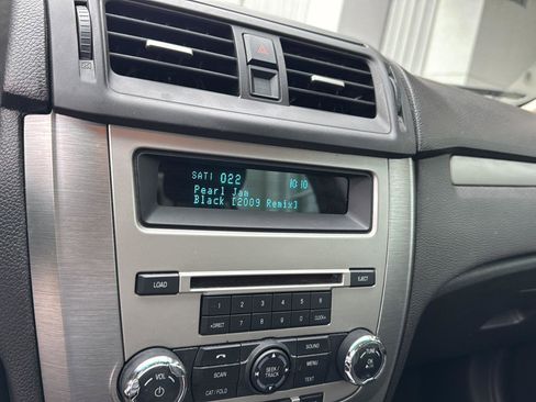 Used 2012 Ford Fusion SE image 21