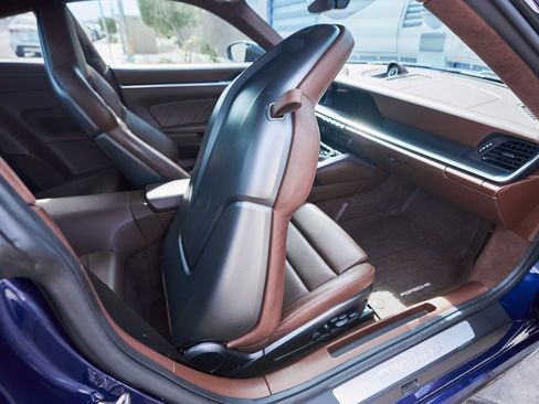 Used 2022 Porsche 911 Turbo S image 42