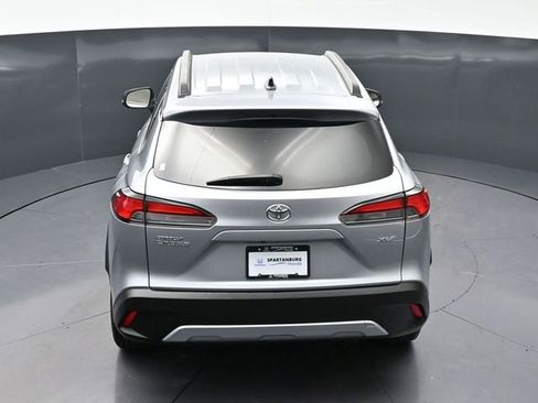 Used 2025 Toyota Corolla Cross XLE FWD image 27