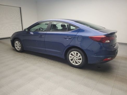 Used 2020 Hyundai Elantra SE FWD image 3