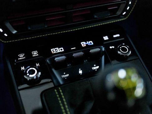 Used 2024 Porsche 911 GT3 image 69