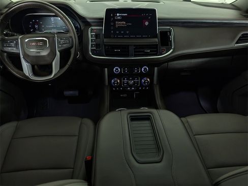 Used 2023 GMC Yukon SLT image 11
