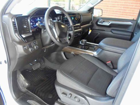 Used 2023 Chevrolet Silverado 1500 LT image 7