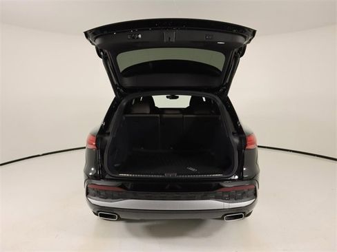 New 2025 Audi Q5 Prestige image 24