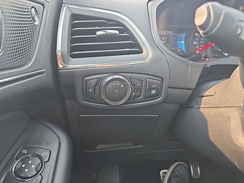 Used 2024 Ford Edge ST w/ Equipment Group 401A AWD/4WD image 20