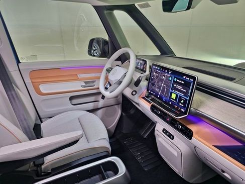 New 2025 Volkswagen ID. Buzz 1st Edition image 27