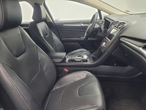 Used 2020 Ford Fusion Energi Titanium image 21