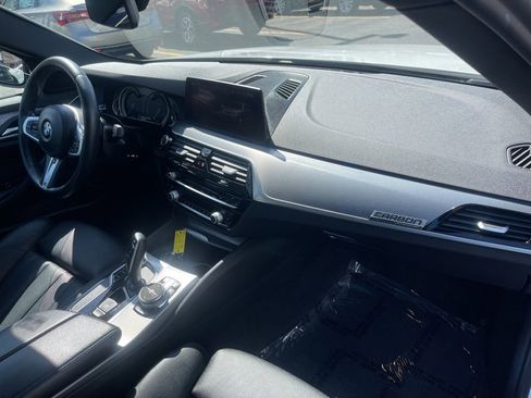 Used 2019 BMW 530i xDrive 530i xDrive w/ M Sport Package image 12