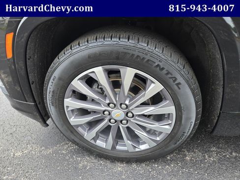 Used 2023 Chevrolet Traverse Premier AWD/4WD image 47