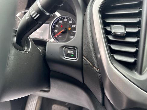 Used 2023 GMC Acadia AT4 image 34