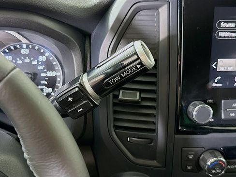 Certified 2024 Nissan Titan SV w/ SV Convenience Package AWD/4WD image 8