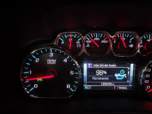 Used 2019 Chevrolet Suburban LT image 19