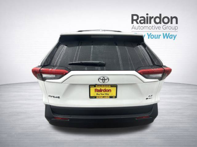Used 2025 Toyota RAV4 LE AWD/4WD image 6