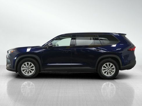 Used 2025 Toyota Grand Highlander AWD image 2