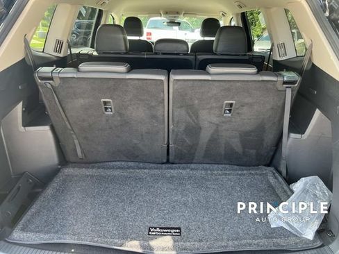 Certified 2025 Volkswagen Atlas SE FWD image 34
