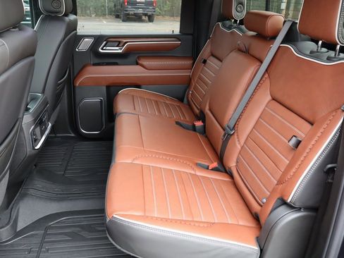 New 2025 GMC Sierra 3500 Denali Ultimate image 23