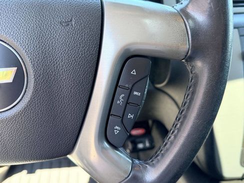 Used 2013 Chevrolet Suburban LT AWD/4WD image 17
