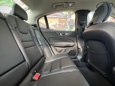 Used 2023 Volvo S60 B5 Ultimate image 30