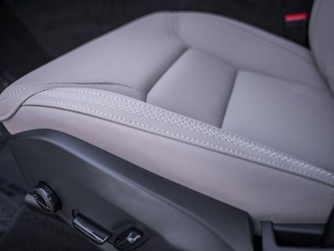 New 2026 Volvo XC60 B5 Plus w/ Protection Package Premier image 37