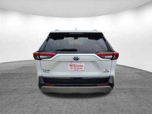 Certified 2024 Toyota RAV4 SE AWD/4WD image 6