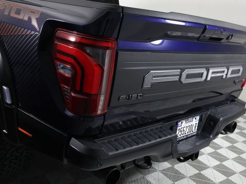 Used 2025 Ford F150 Raptor AWD/4WD image 47