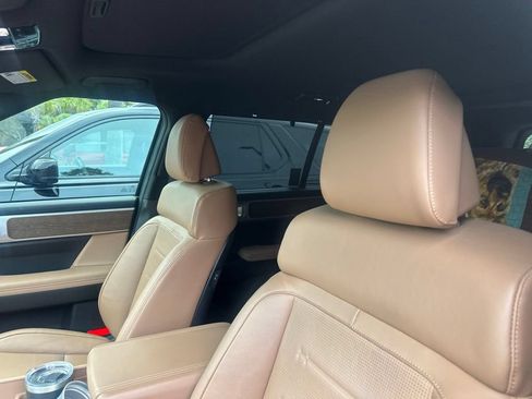 Used 2024 Hyundai Santa Fe Limited FWD image 3