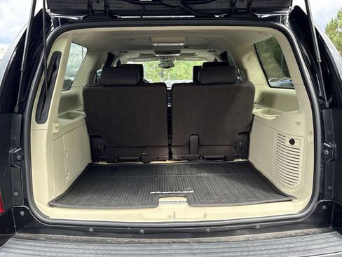 Used 2010 Cadillac Escalade ESV Platinum image 22