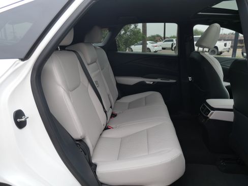 Certified 2024 Lexus RX 350 Premium Plus image 13