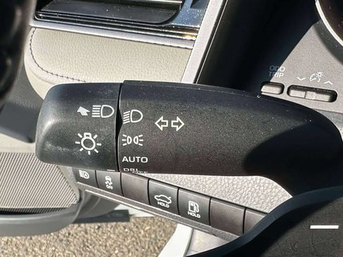 Used 2024 Toyota Camry SE AWD/4WD image 22