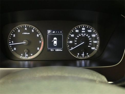 Used 2017 Hyundai Sonata Sport image 3