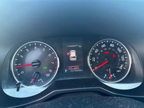 Used 2020 Toyota RAV4 XLE FWD image 22