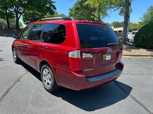 Used 2009 Kia Sedona LX w/ PWR Pkg FWD image 3