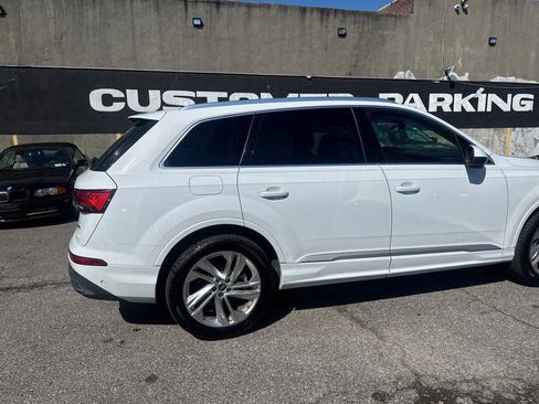 Used 2023 Audi Q7 3.0T Premium Plus AWD/4WD image 10