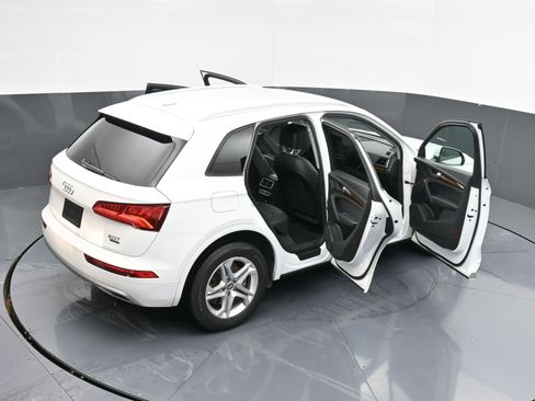 Used 2018 Audi Q5 2.0T Premium image 40