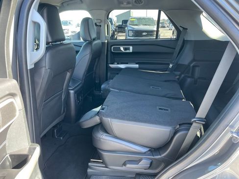 Used 2023 Ford Explorer XLT w/ Equipment Group 202A AWD/4WD image 55