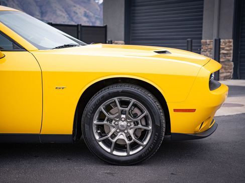 Used 2017 Dodge Challenger GT w/ Driver Convenience Group AWD/4WD image 4