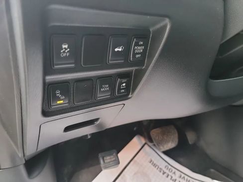 Used 2015 Nissan Pathfinder SL w/ SL Premium Package AWD/4WD image 12