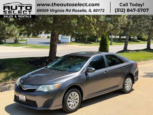Used 2013 Toyota Camry LE FWD image 1