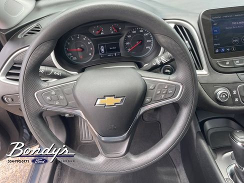 Used 2020 Chevrolet Malibu LS FWD image 7