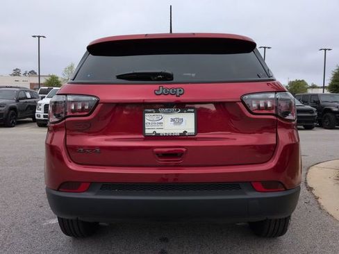 New 2026 Jeep Compass Latitude image 5