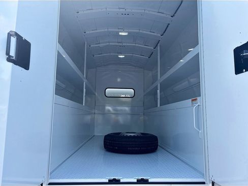 Used 2023 Mercedes-Benz Sprinter 3500 w/ Acoustic Package image 24