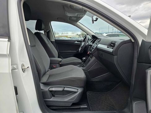 Used 2021 Volkswagen Tiguan S image 10