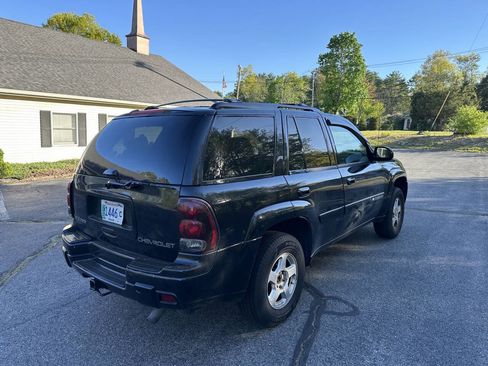 Used 2002 Chevrolet TrailBlazer LS w/ Preferred Equipment Group RWD image 3