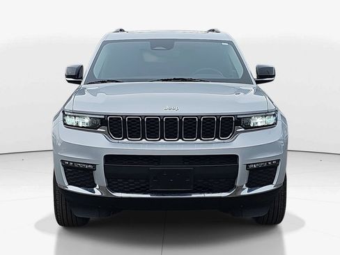 Used 2023 Jeep Grand Cherokee L Limited image 10