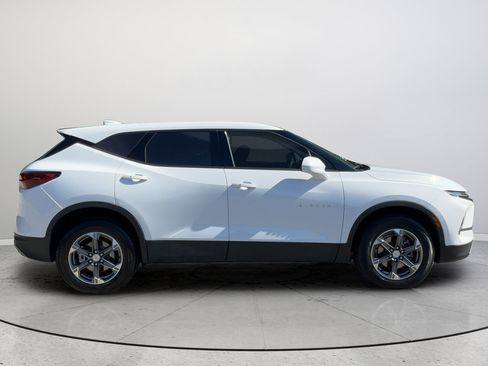 Certified 2025 Chevrolet Blazer LT AWD/4WD image 6