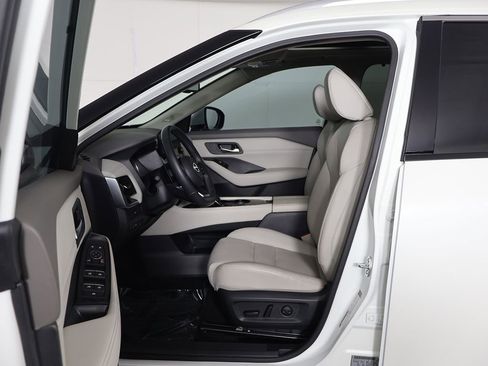 Used 2023 Nissan Rogue SL w/ SL Premium Package FWD image 29