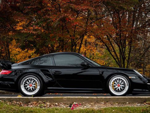 Used 2008 Porsche 911 GT2 RWD image 6
