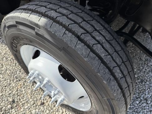 Used 2019 Ford F550 4x4 Regular Cab Super Duty image 29
