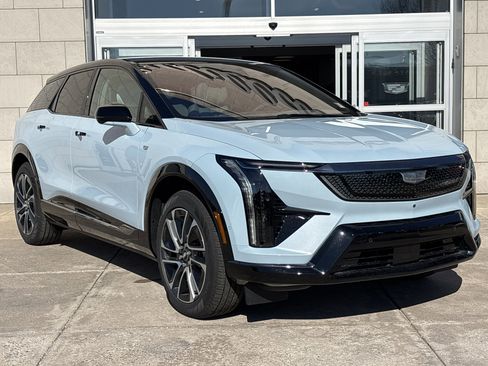 New 2026 Cadillac Optiq Sport 2 image 2