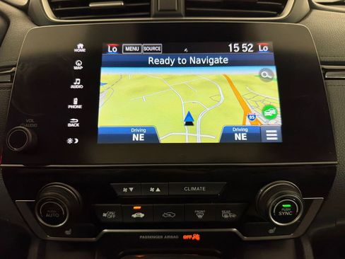 Used 2019 Honda CR-V Touring image 3